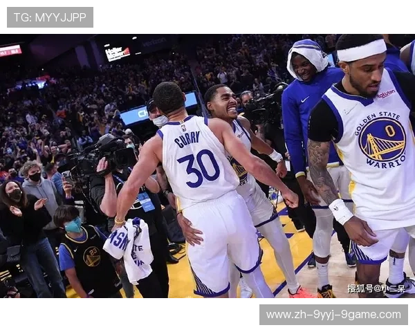 篮球比赛中灵活运用挡拆战术提升进攻效率的技巧详解